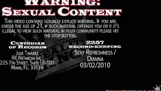 Hot Brazilian Girl Stuffs Stiff Pole In Twat