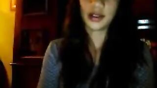 Teen Cam Girl Flashes Her Tits