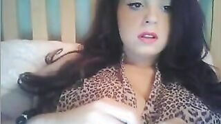 Teen Girl Flashes Her Big Tits