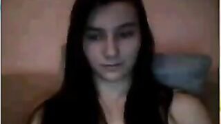 Teen Girl Shows Off Her Tits