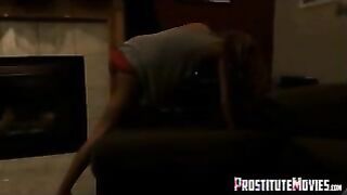 Amateur threesome blond girl