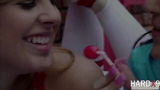 Damn hot chicks Keisha and Ariana enjoys hardcore threesome sex with Manuel