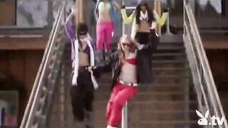 Hot Nude Girls Snowboarding!