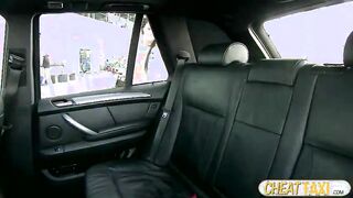 Beautiful Penelope becomes unfaithful and gets slammed inside taxi