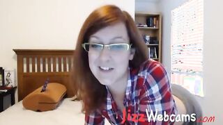 Nerdy Phatass Camgirl Changing Her Panties