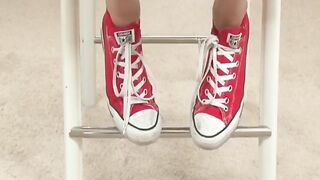 Ts Babysitter Riley Quinn sucks big cock