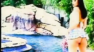 Sexy Sluts Sharing A Big Cock