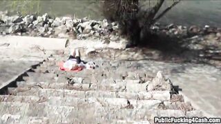 Amateur babe flashed her tits and fucked