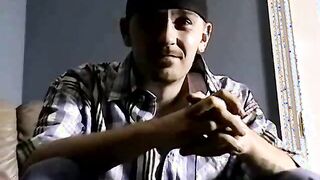 Amateur stud playing with his stiff schlong 