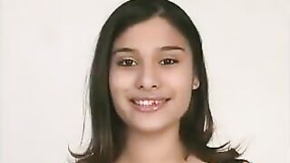 Sweet Amateur Girl Showing Off Her Body