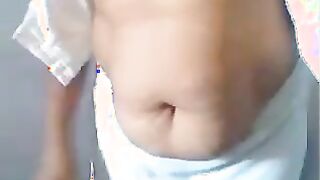 Indian Aunty Teases Her Tits