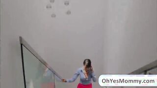 MILF Dana teaches sexual lessons to teen Janice with her boyfriend