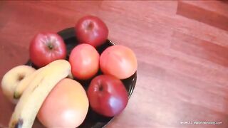 Green dildo dong for wet gash