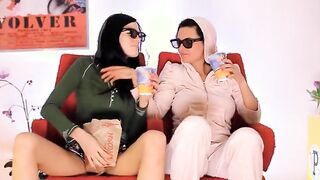 Unbelievable wowgirls eating holes