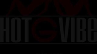 MILF Squirts while Sexting