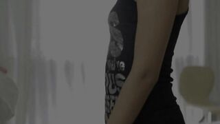 Beauty gets a lusty oil pleasuring