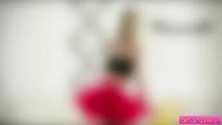 Pretty Ashly and Dakota licked pussy