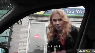 Hitchhiker Nishe gives handjob for ride