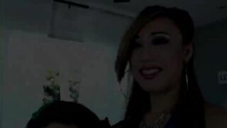 Asian TS Venus Lux bangs cutie chick Katie and shoves dildo toy
