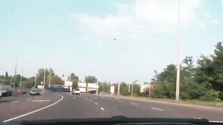 Amateur gets shaved twat rubbed in the car