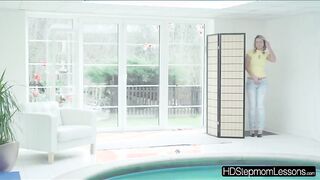 Hot blonde Samantha Jolie teaching some sex lesson in threesome sex