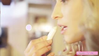 Sexy babes Uma n Anna share one cock after getting horny fast