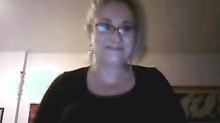 Granny amateur Christina spreading and fingering