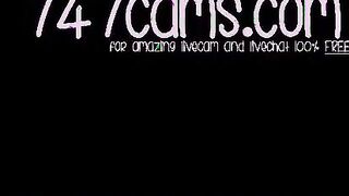 Lexi Bloom knows how to work her petite mouth