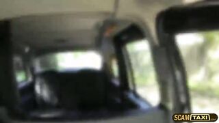 Visitor from Spain couple performs sex in the cab for a free ride