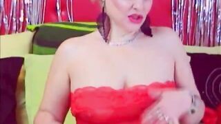 Horny milf cammodel masturbate toy