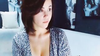 Cute Cam Babe Sucks her Dildo and Fuck Herself