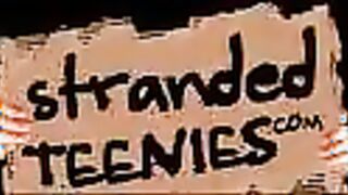 Teen Naomi plays her pussy inside car inviting the driver for sex