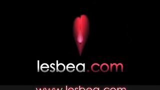 Lesbea Mature lesbian master class