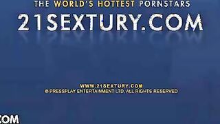 Nude Fight Club presents Brandy vs. Sheila