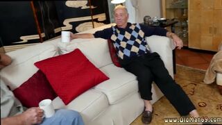 2 teens Erectis Maximus