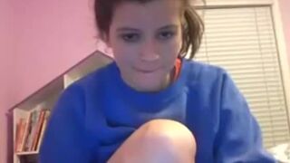 Closeup pussy fingeing on  Omegle - JucyCam