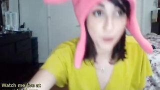 Hot teen fucks herself - Live at Camgirlsvid.com