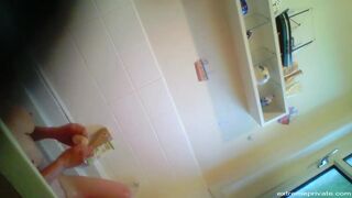 spying on my chubby mom 50 in bath