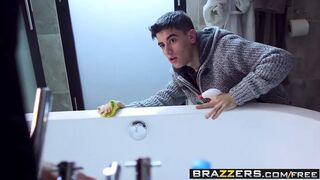 Brazzers - Mommy Got Boobs - Leigh Darby Jordi El Nino Polla