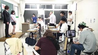 Female Director Assistant who made her debut in adult films