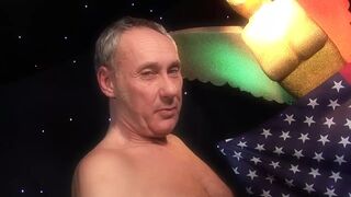 Lichelle Marie and Carolyn Reese masturbate to get ready