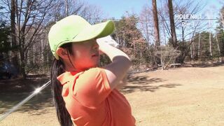 Asiatische Golfmaedchen bekommen extra Trainingsstunde