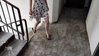 A slender beauty got a dick in the entrance