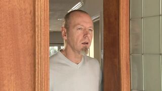 blondine wird vom stiefvater hart gefickt