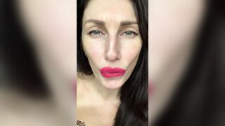 Sweet lips of porn star Liza Virgin drooling