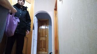 I tried out a sex toy for my husband on a courier