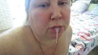 11 - cum in the mouth of a fat bitch
