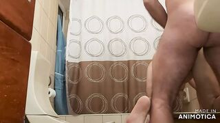 Pee craziness in bathroom