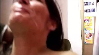 Amateur fuck with tattooed brunette