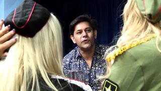 Blonde and Blonder - Chapter #02